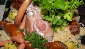 火灵菜怎么做 春日美食新店加盟费多少