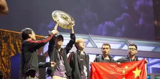 cf端游都有什么锋，穿越火线威锋和烈锋