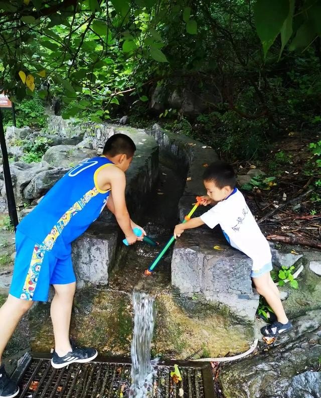 不去参加出游怎么请假，请假旅游