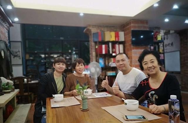 自己创业干什么挣钱，药膳美食加盟挣钱吗现在