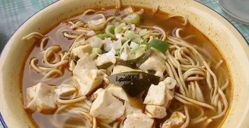 泰安本地特色小吃，泰安市区美食推荐
