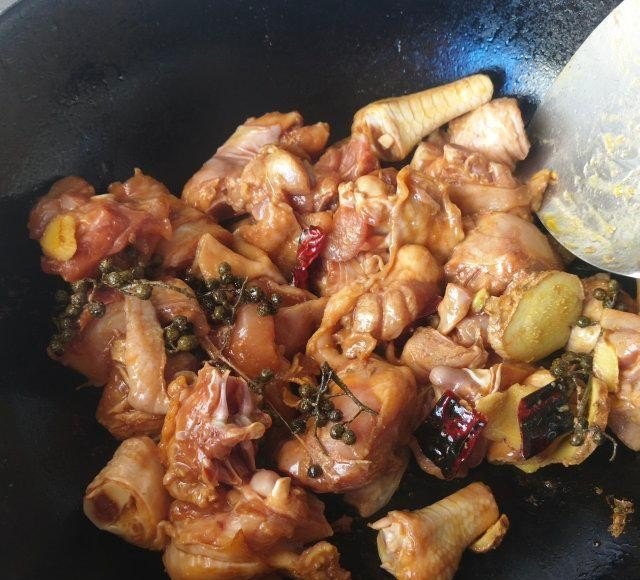 麻椒鸡块最正宗的做法，麻椒鸡加盟店排行前十