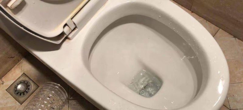 马桶被堵住了最有效的解决方法,马桶堵了如何自己快速疏通