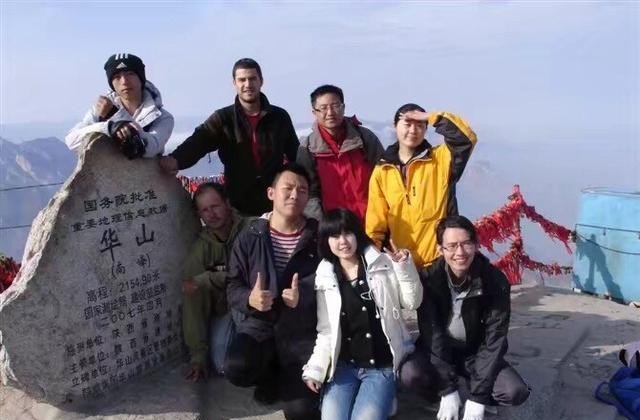 几个人结伴出去旅游 费用怎么算_我想去旅游可是没有朋友陪 一个人太寂寞了 怎么办