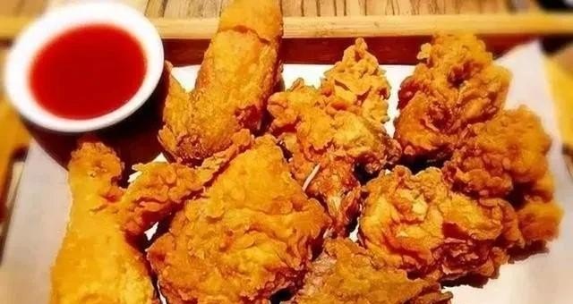 乐山那的小吃最多，乐山夜宵美食推荐必吃有哪些菜品呢