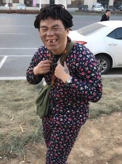 傻子用英语怎说 傻子英语怎么说