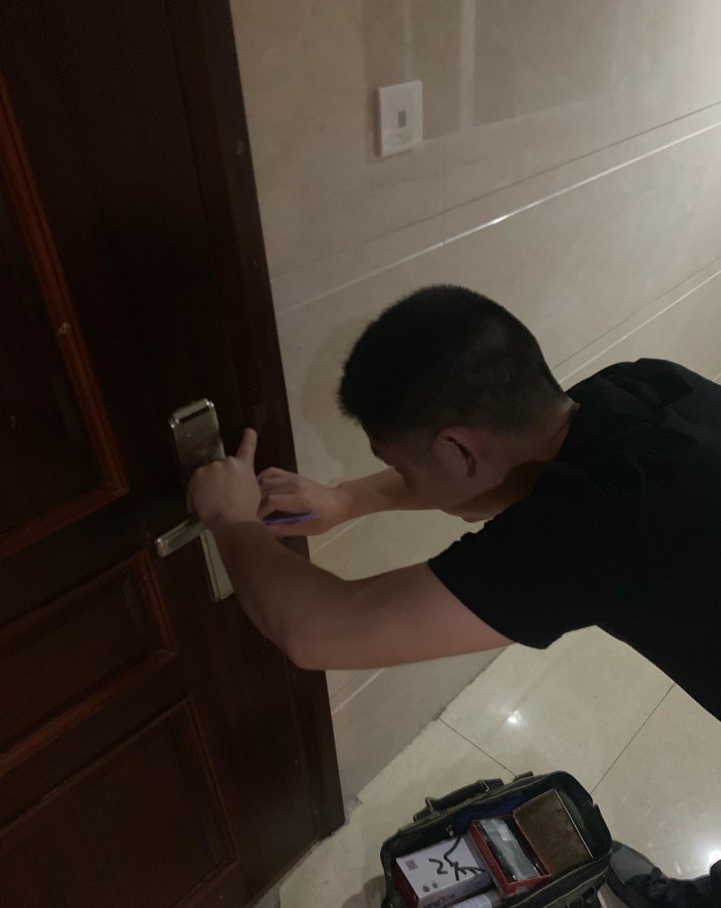 家门钥匙没带怎么开锁,没带钥匙怎么办