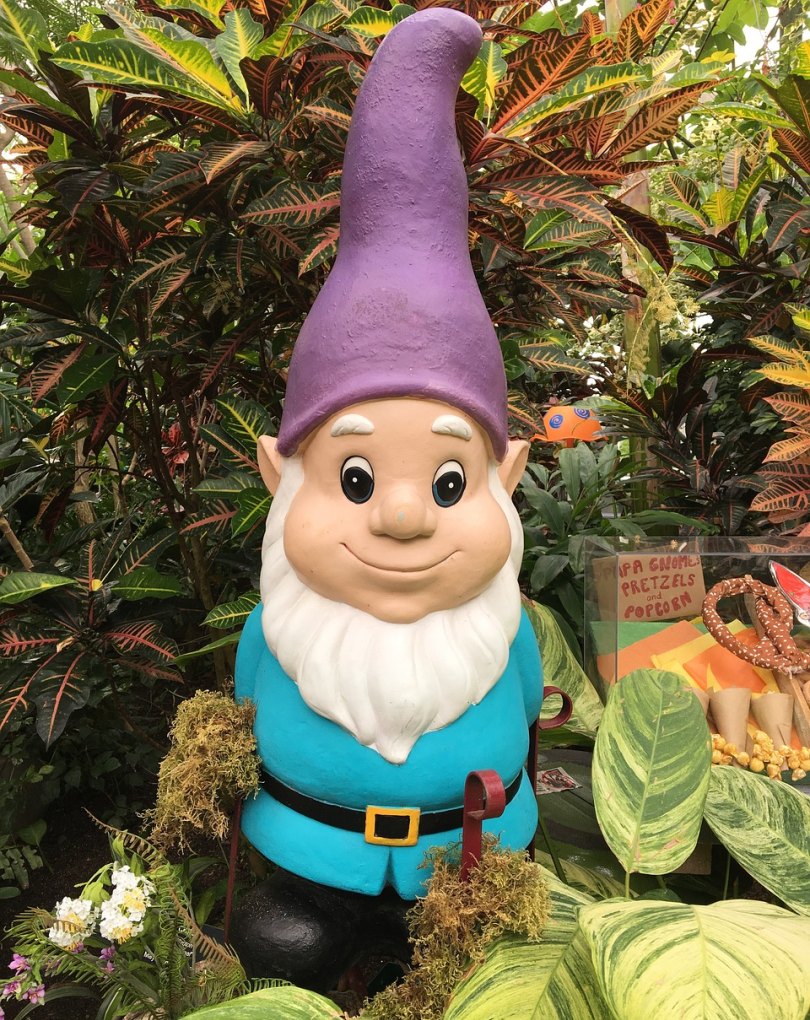 形容孩子调皮捣蛋幽默的句子,夸宝宝的搞笑的句子