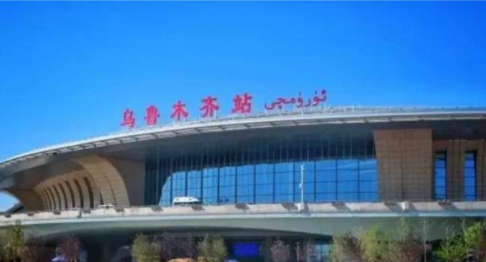 去++++旅游自驾好还是做火车好,新疆火车旅游