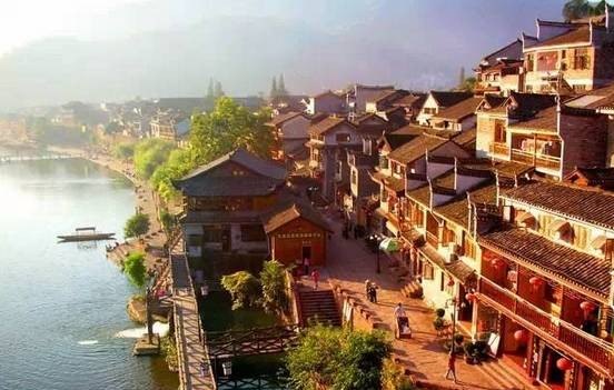 凤凰古城旅游最佳时间攻略,凤凰城旅游