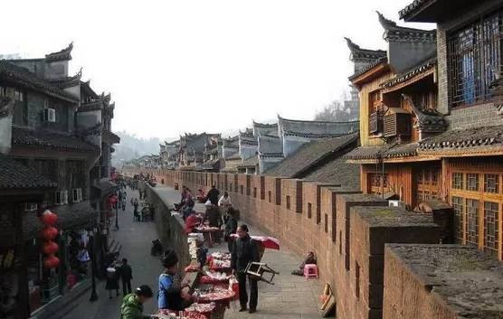 凤凰古城旅游最佳时间攻略,凤凰城旅游