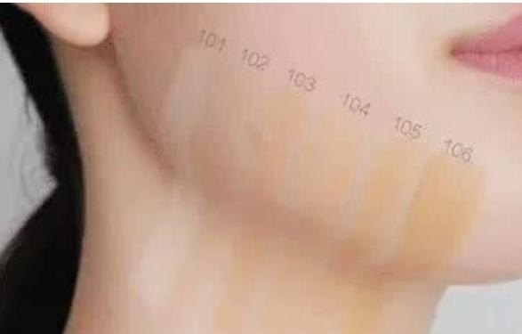 什么牌子的粉底比较细腻，老夫少妻雅思无痕