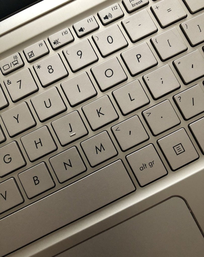 戴尔g3开不了机显示器不亮_dell电脑按电源键关机后无法启动