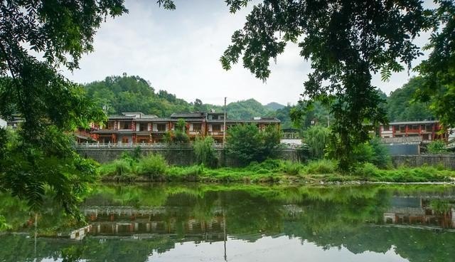 去哪旅行好玩啊_中国地理知识十大旅游胜地景点排名