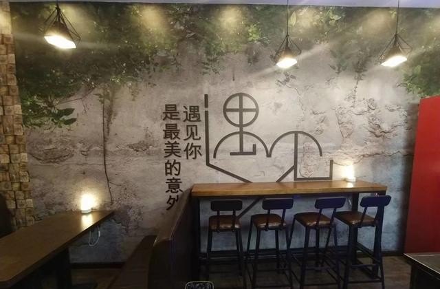家在农村乡镇上有3间门面做什么生意好，有没有家乡小吃店加盟