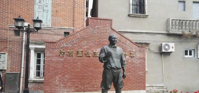 什么词语形容雕像_鼓浪屿十大雕像