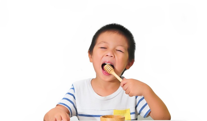 小孩生病适合发朋友圈的句子,形容小孩子幸福句子