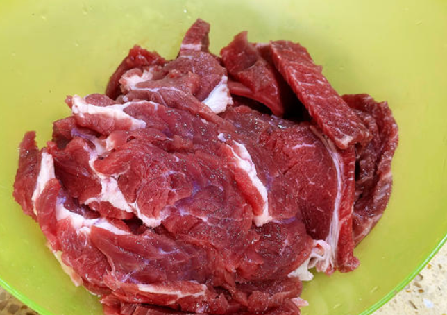 乐山跷脚牛肉正宗做法 乐山午餐美食推荐跷脚牛肉