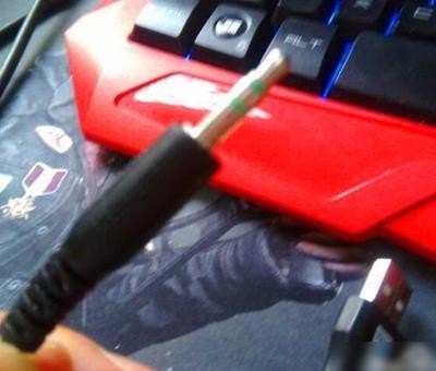 耳机接电脑正确方法_电脑怎么用耳机