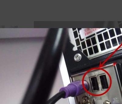 耳机接电脑正确方法_电脑怎么用耳机