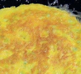 重庆糯米饭摆摊做法_请问重庆哪里还能吃到正宗糯米团也