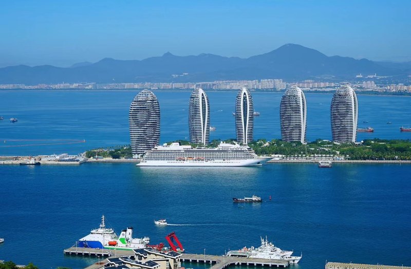 三亚湾亚龙湾海棠湾游玩顺序_三亚湾酒店推荐排行榜前十名