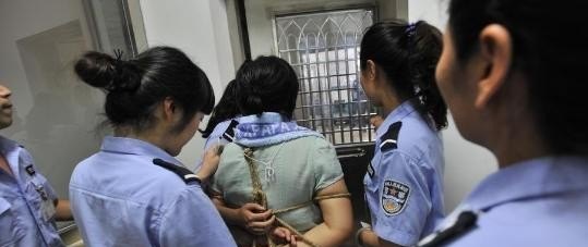 刎颈之交的故事主要内容简短,绑着跪下的历史人物