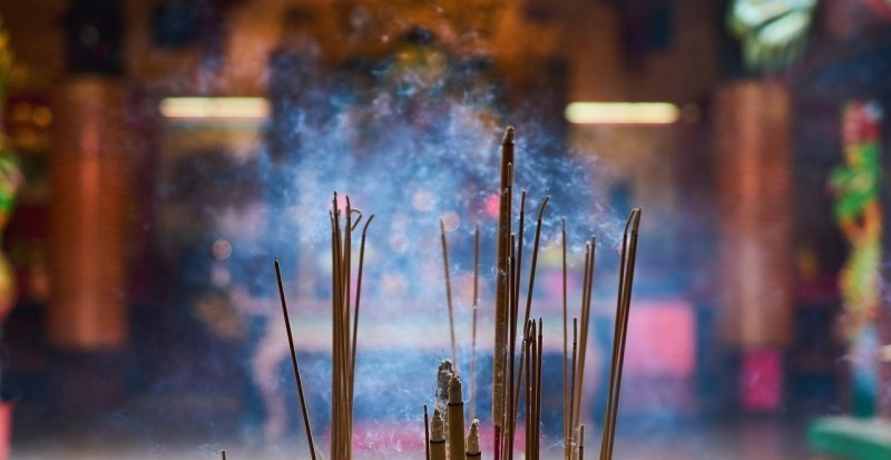 和平精英月牙房怎么上_和平精英如何赏月