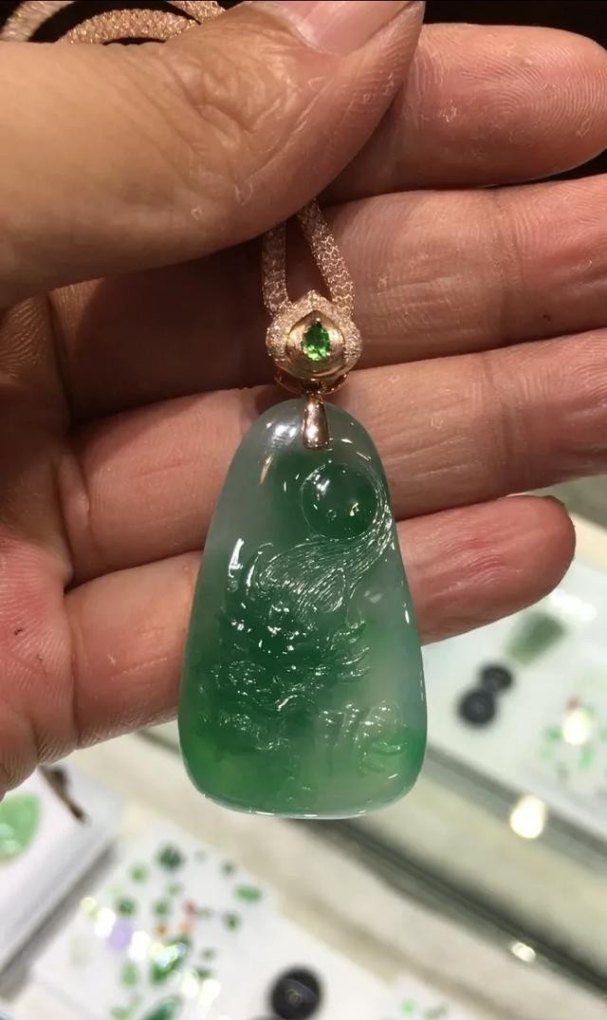 郑州翡翠哪个是连锁品牌，翡翠品牌加盟