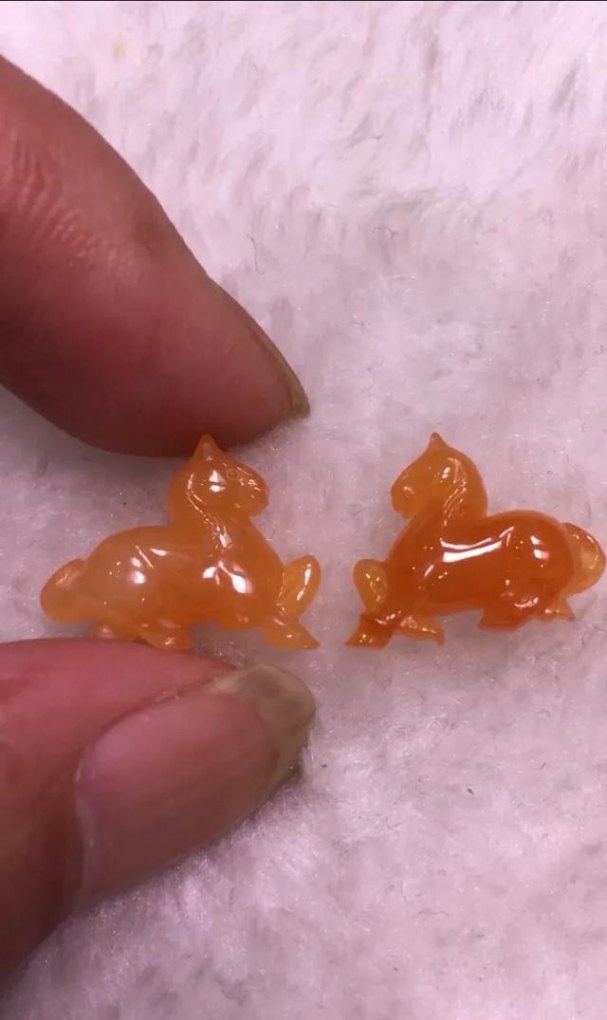 郑州翡翠哪个是连锁品牌，翡翠品牌加盟