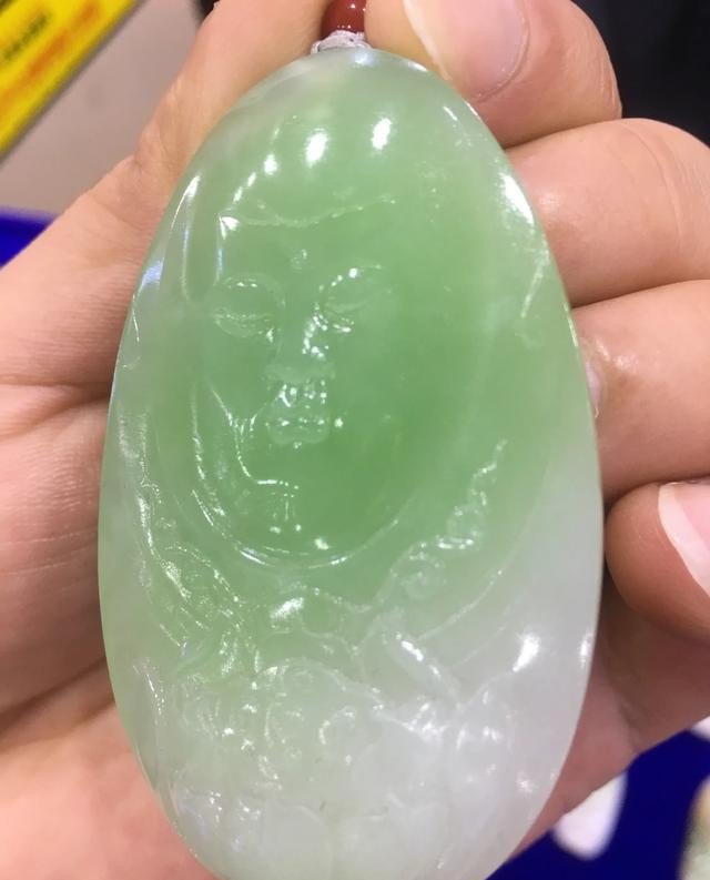 郑州翡翠哪个是连锁品牌，翡翠品牌加盟