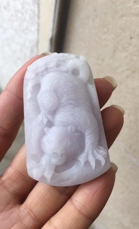 郑州翡翠哪个是连锁品牌，翡翠品牌加盟