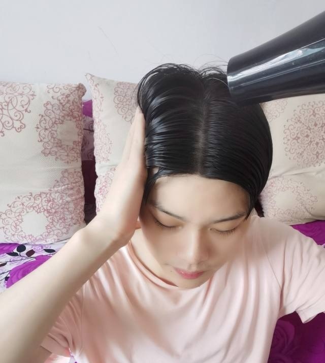 怎么把中分变成正常发型_长中分怎么留