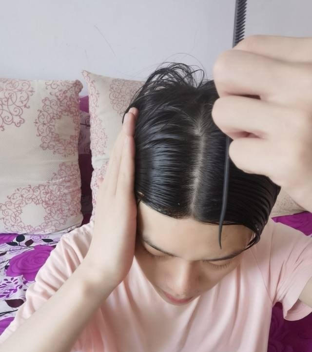 怎么把中分变成正常发型_长中分怎么留