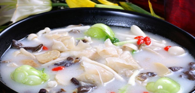湖南牛肉面正宗做法_湖南特色牛肉面三鲜汤是哪三样