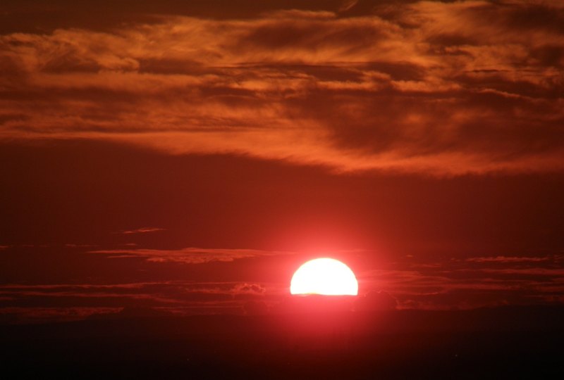 描写夕阳余晖的诗句伤感唯美,唯美经典哲理伤感句子短句