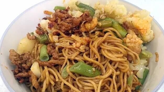 西安钟楼附近都有什么好吃的，西安钟楼附近美食推荐老店有哪些地方好玩儿