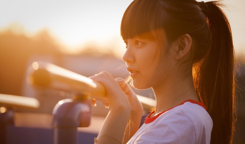 一个女孩说她很累 我该怎么安慰她_女孩子上班很累 我该怎样关心她