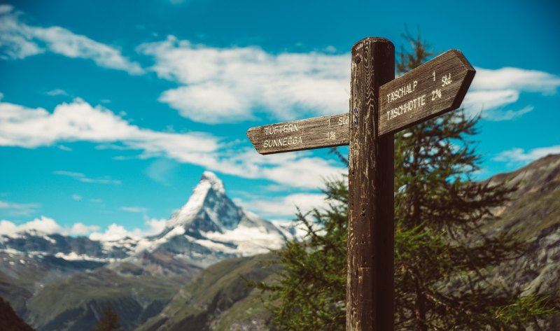 爬凤凰山攻略路线_凤凰古城自驾旅游最佳方案