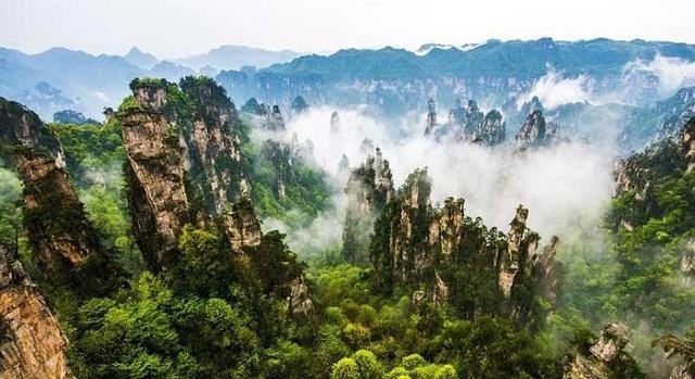 旅游应该带什么_出去旅游都该带点什么呢