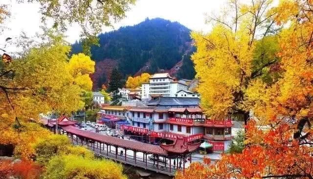 关于云彩的传说_秋天选择哪个城市旅游最好