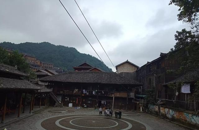 3000元旅游经费可以去哪_秦皇岛北戴河特色小吃有那些啊？能不能汇总一下，详细说说