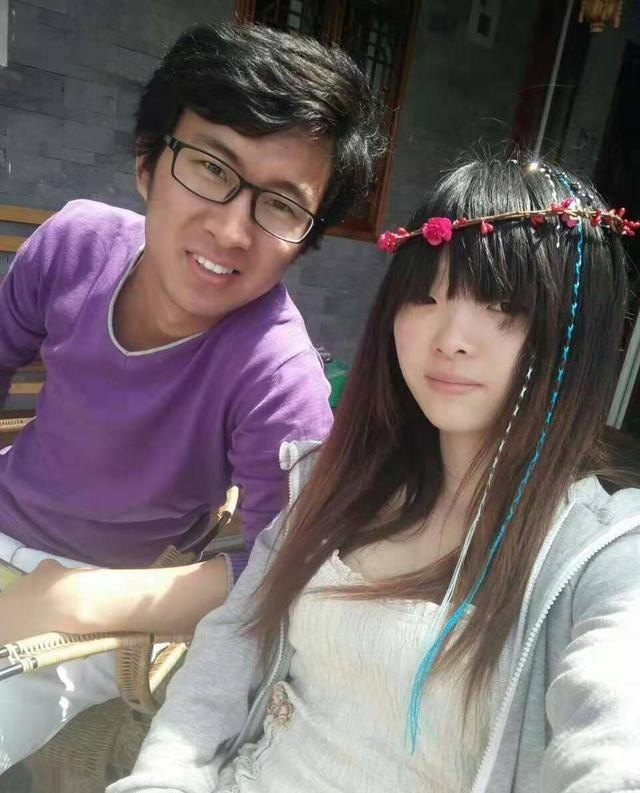 女生肯跟一个男生单独出去旅游说明什么吗?女生回答一下，女生一个人旅游