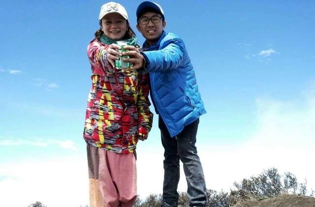 女生肯跟一个男生单独出去旅游说明什么吗?女生回答一下，女生一个人旅游