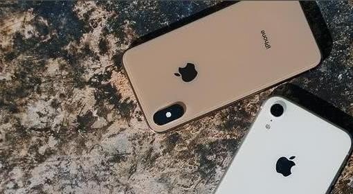 iPhone11开机后一直着苹果标志就是开不了是什么原因_苹果手机屏幕突然没有反应怎么办