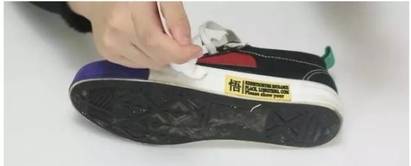 鞋边发黄小妙招，鞋边发黄怎么办