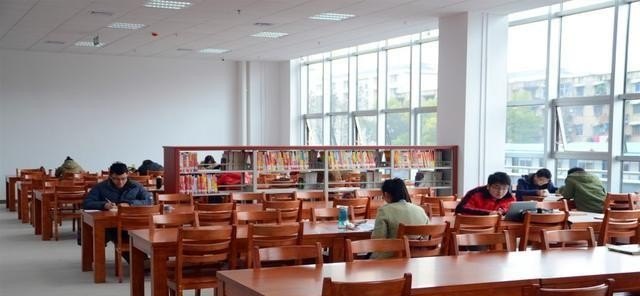 大学生课余时间做什么好_托福KFC - 宝贝英语