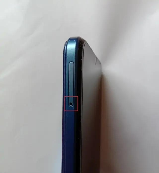 手机怎么取卡,手机怎么取卡