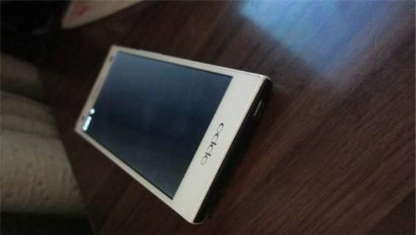 oppo手机黑屏打不开怎么办 oppo手机打不开怎么办