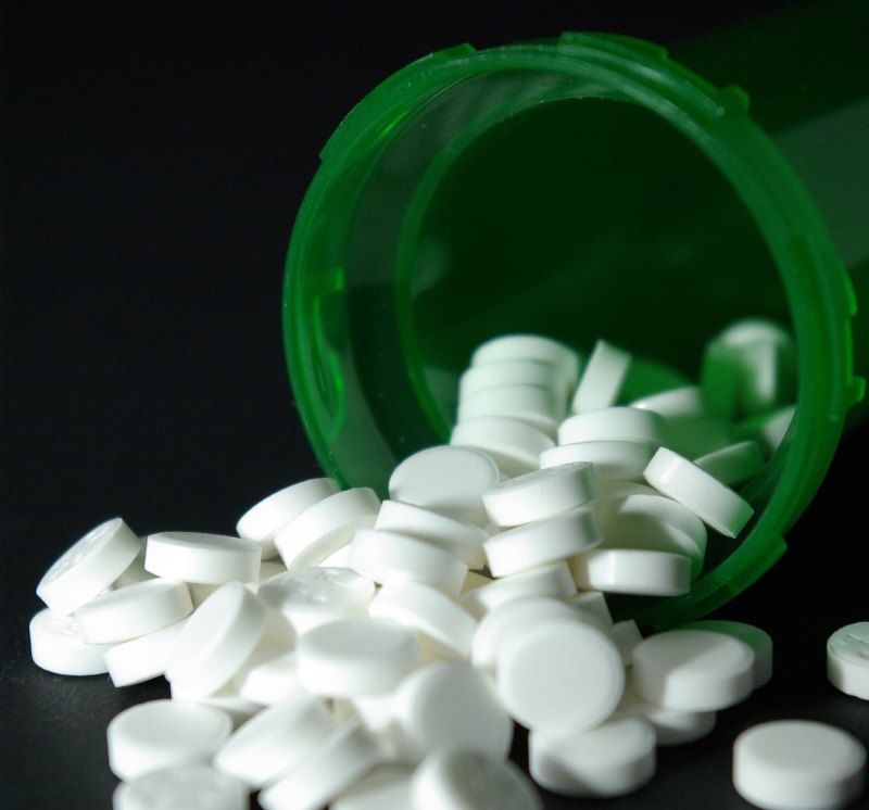甲状腺囊肿怎么治疗 甲状腺囊肿怎么办